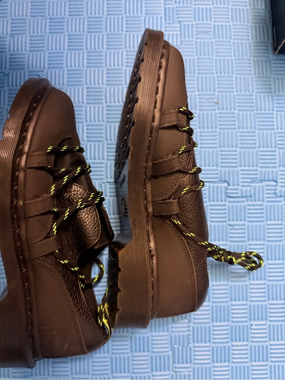 Dr. Martens Estrela